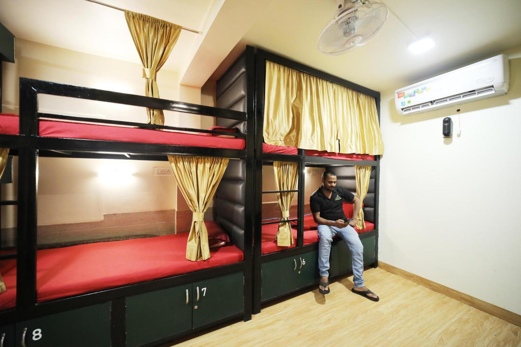Social Hubz Hostel Bombay Exterior foto